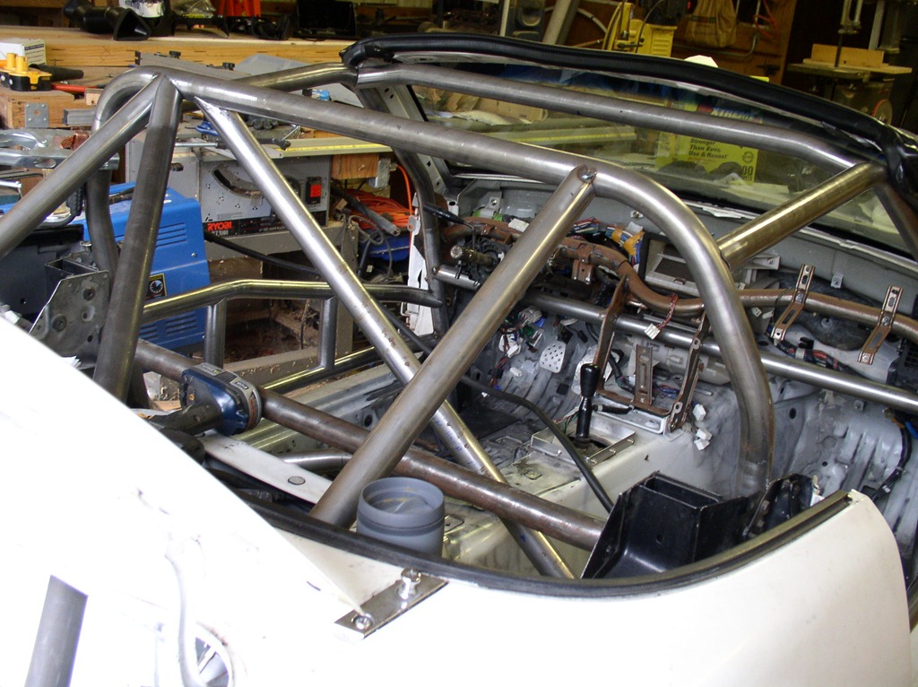 Roll Cage Rear Crossbrace, passenger’s door bars « Tom Hampton